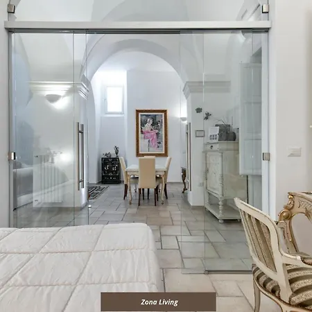 Antoglietta 19 Old Town - Selection ليتشي